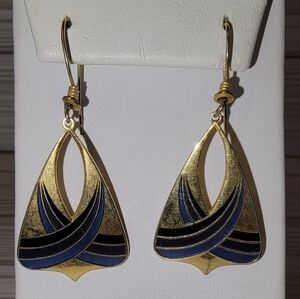 D15 Vintage Gold-tone & Purple Pierced Dangle Earrings